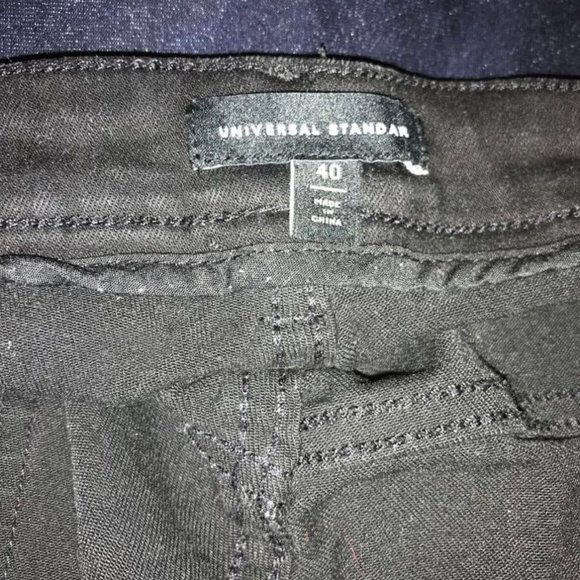 Universal Standard Sava High Rise Flare 34" Black - Picture 4 of 4